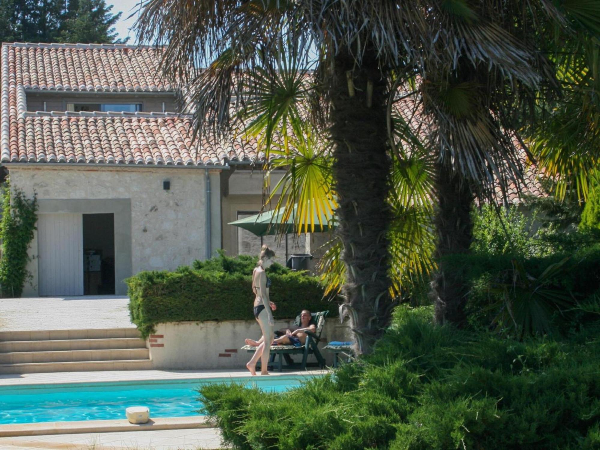 Gites De Saint Maurin Exterior photo